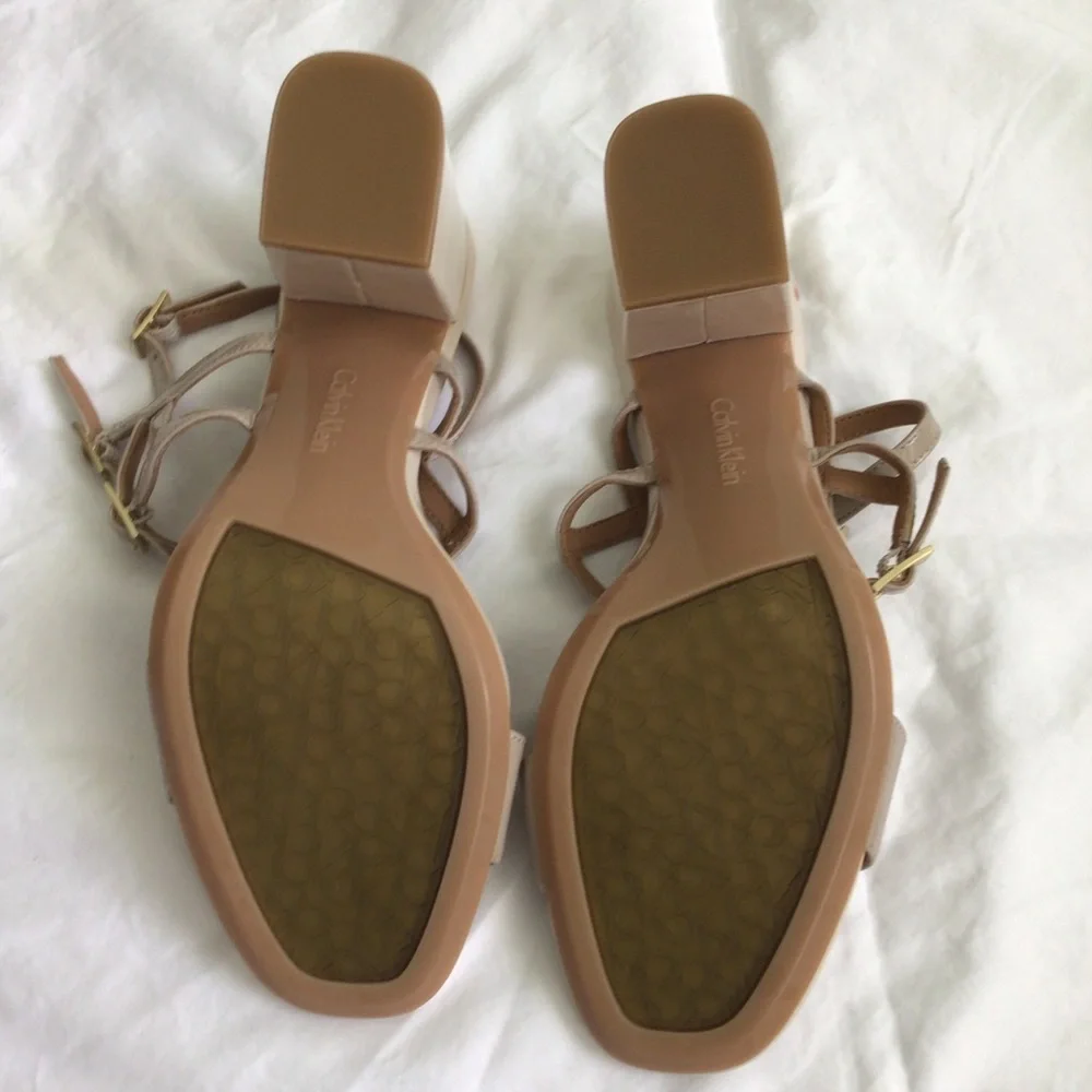 Calvin Klein never worn